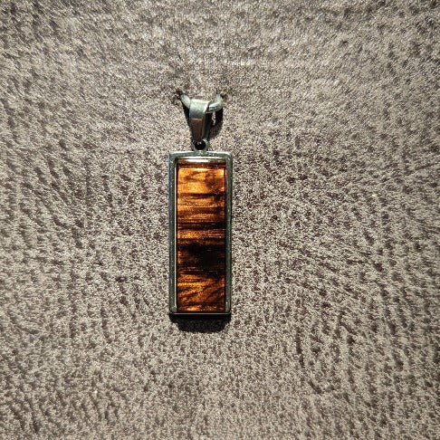 Necklace from the wood of a whisky barrel for men