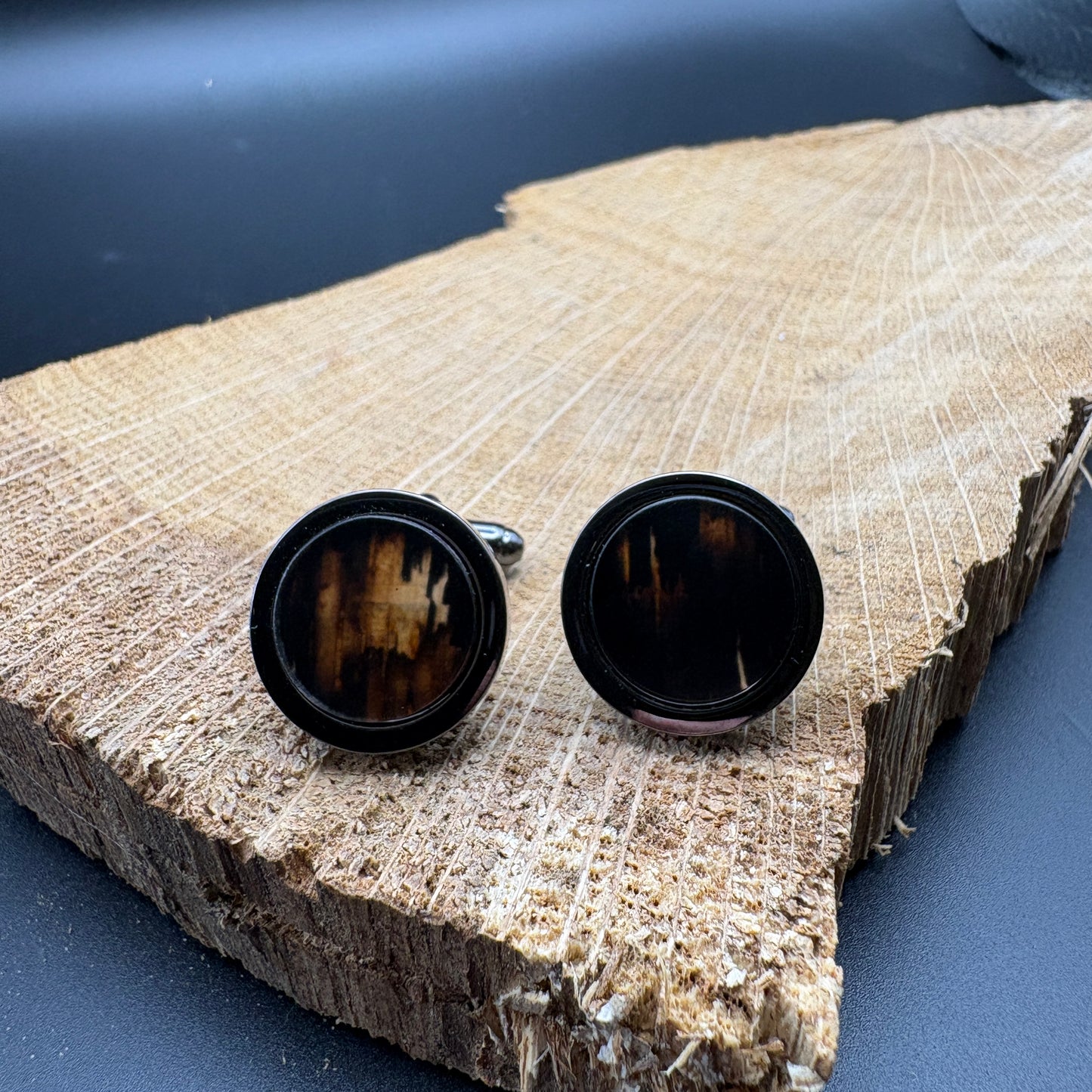 Casklusive Manschettenknöpfe - Exklusiver Schmuck aus Whiskyfässern