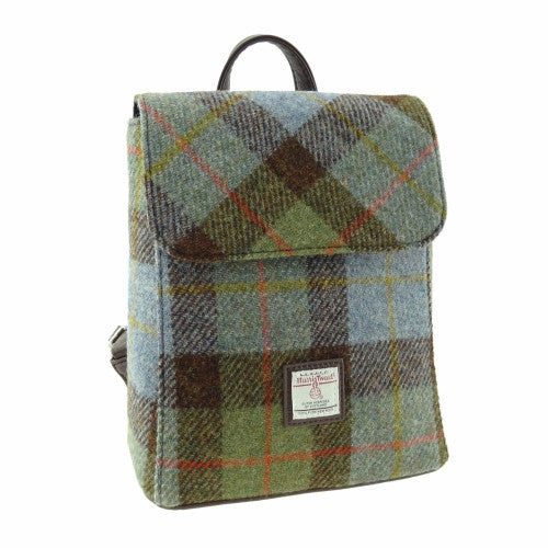 Vorderansicht des HarrisTweed Mini-Rucksack Tummel in der Farbe MacLeod Tartan