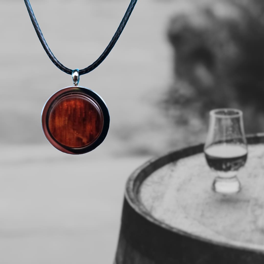 Casklusive Halskette ’18’’ - Handgefertigte Halskette aus Whisky- oder Weinfass - 06 Whiskyfass Matt - Anhänger