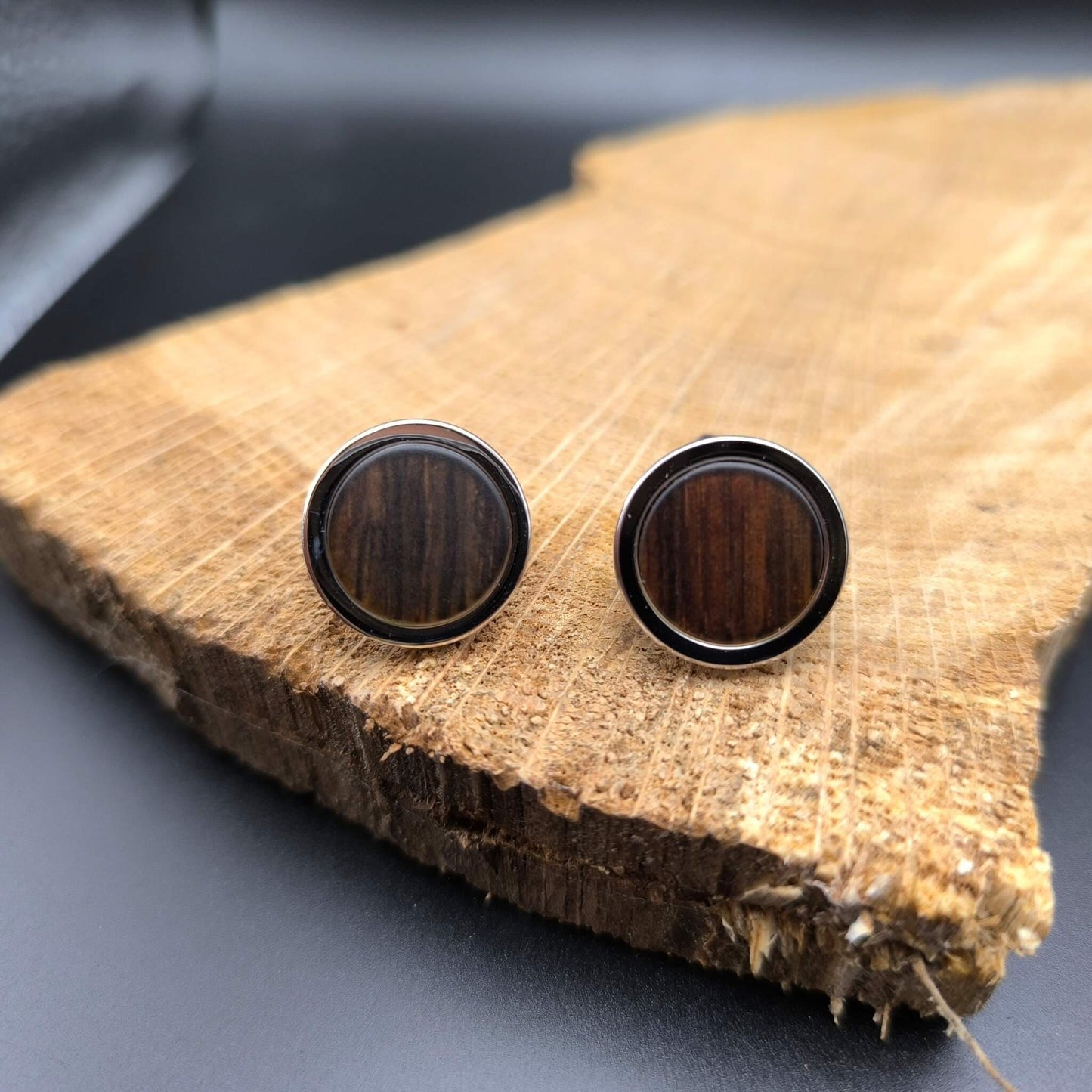 Casklusive Manschettenknöpfe - Exklusiver Schmuck aus Whiskyfässern - 02 Whiskyfass ’Ex-Ardmore’ Matt - Fassung Silber